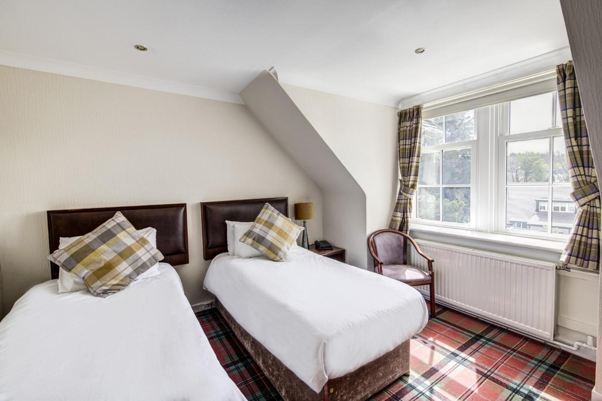Kirkhouse Inn Strathblane Quarto foto